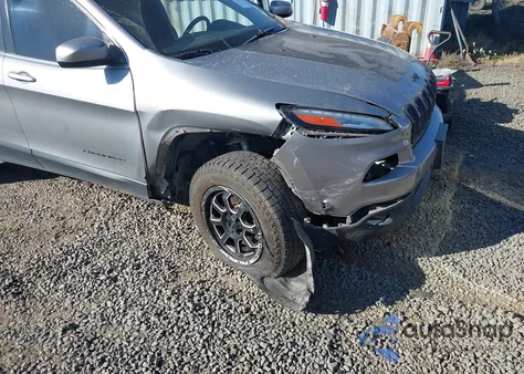 2015 Jeep Cherokee Latitude из США, поврежденный, VIN 1C4PJMCBXFW697182